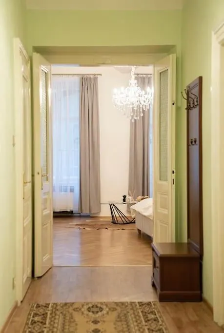 Cozy Flat By Wenceslas Square! Praga
